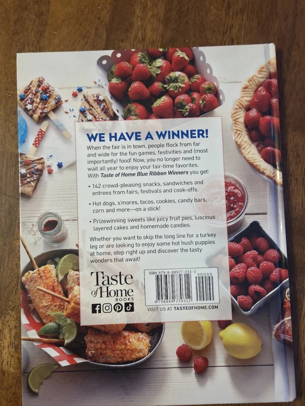 Taste of Home Blue Ribbon Winners Cookbook: Fair Food Recipes & Prizewinning Des